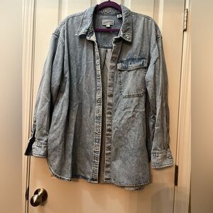 👗 Universal Thread Light Blue denim Button-Down Shirt size xlarge